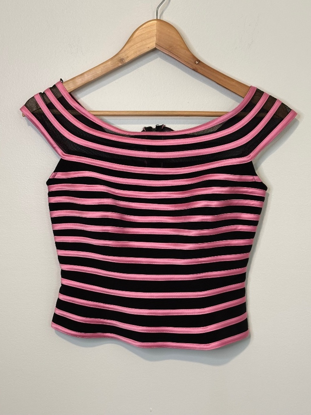 JS Collections Pink and Black Top Size 4 Y2K